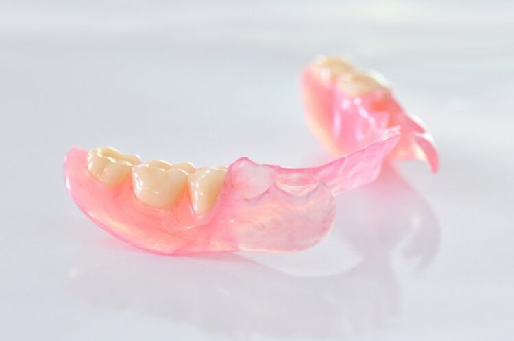 バネのない入れ歯(ノンクラスプデンチャー)